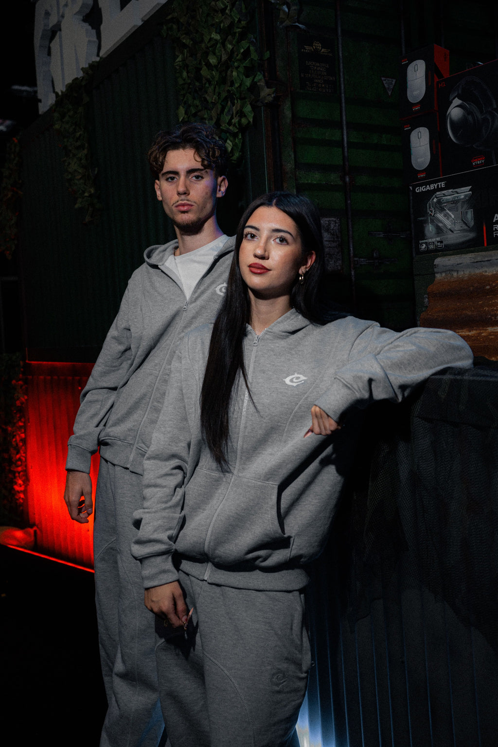 ENSEMBLE GRIS STARTING